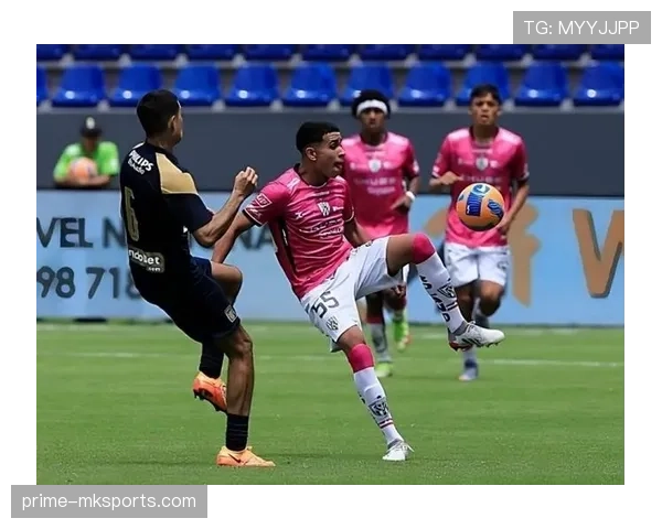 年轻天才闪耀国际赛场，足球新星表现抢眼引全球瞩目